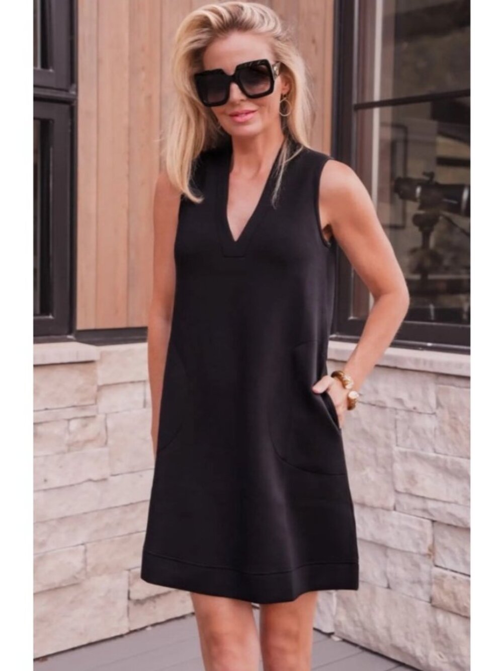 NEW Spanx Air Essentials Sleeveless Mini Dress V-Neck 1X Pockets Lightweight